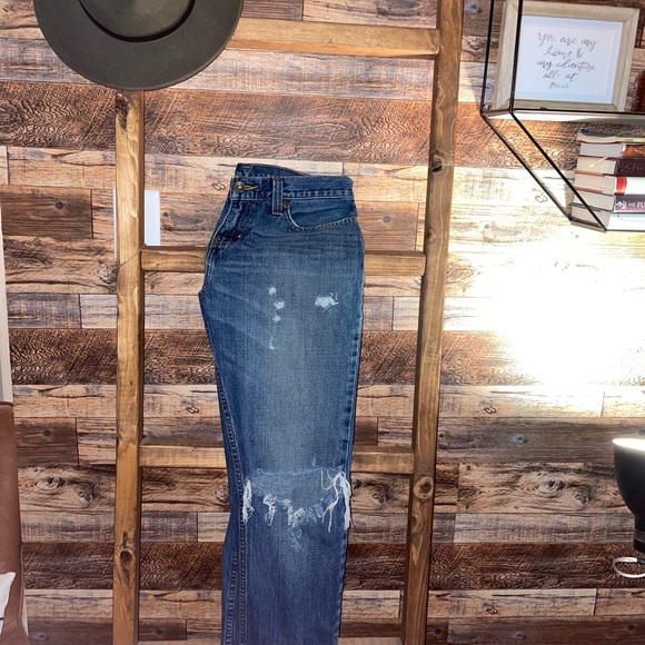 Men’s Clothing - Picture 3 of 4